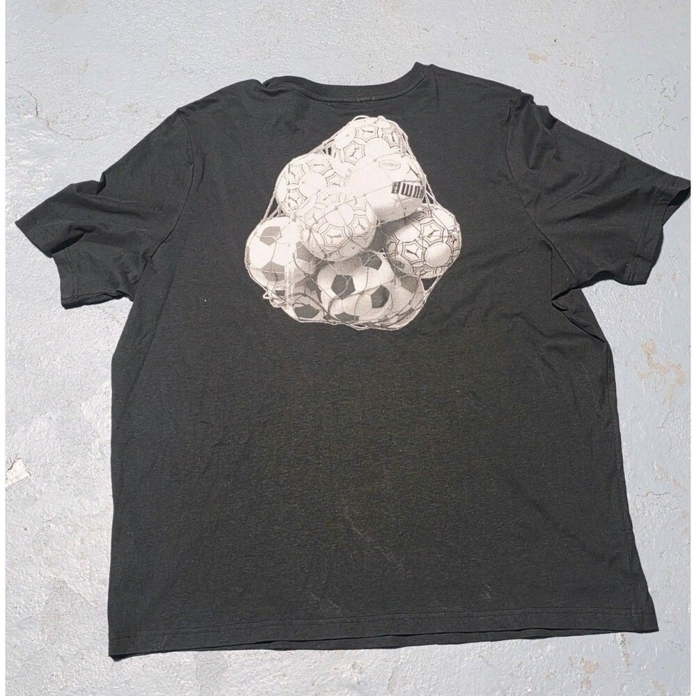 New PumaMen's SOCCER Ball Bag Regular-Fit Graphic Black T-Shirt Size 2XL